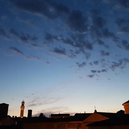 Un Terrazzo Sulla Magia Lägenhet