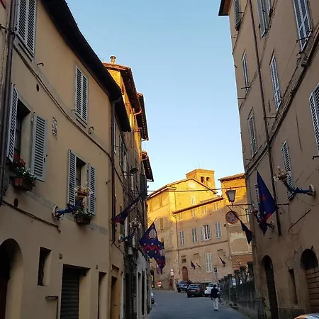 Lägenhet Un Terrazzo Sulla Magia *
